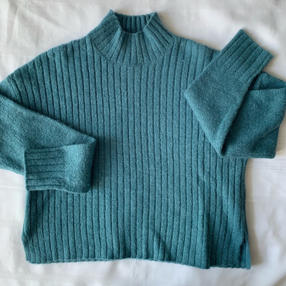 Jessica Simpson | Turquoise Mock Turtleneck Sweater